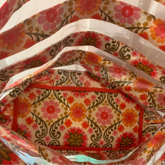 Vera Bradley Folkloric Beach Tote Bag + Matching Toiletry Bags & Key Wallet - Picture 10 of 15